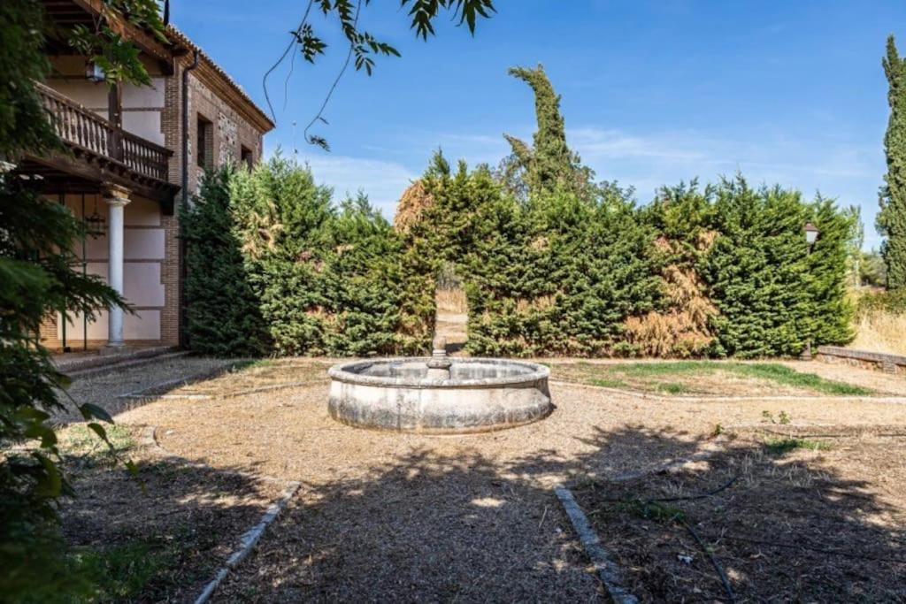 Casa Palacio Puy Du Fou *