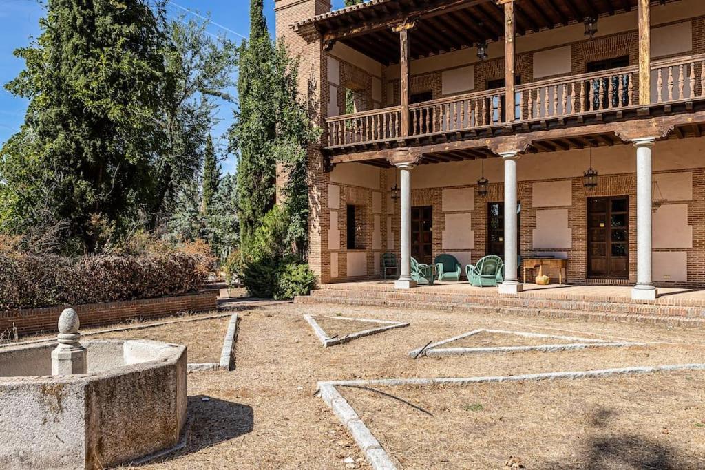 Villa Casa Palacio Puy Du Fou Toledo